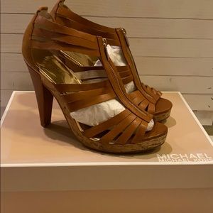 Michael Kors tan leather heels 10m - EUC